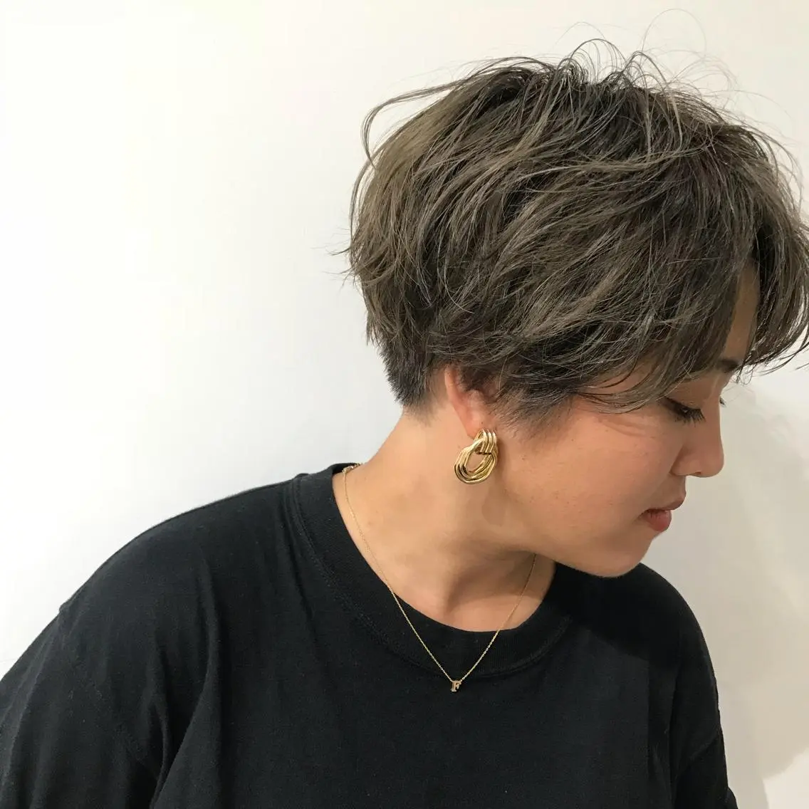 ショート カラー ヘアカラー トリートメント レイヤー/顔周り /AKARIのヘアスタイル