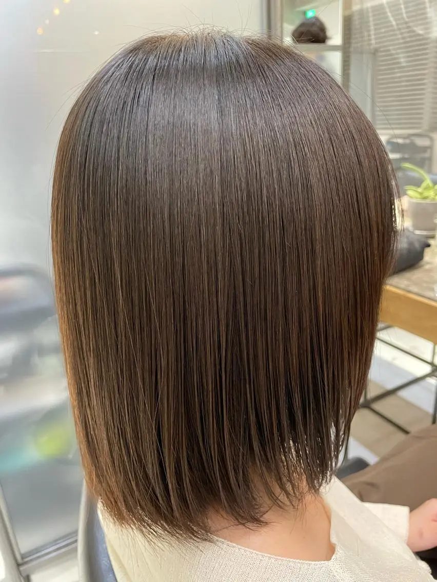 髪のうねり、広がりが気になる方へ🌟低ダメージ縮毛矯正🌼+似合わせカット✨+高保湿ダメージ補修TOKIOトリートメントの写真