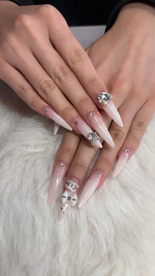 ネイル 長さ出し専門サロン｜ bebii nailのネイルデザイン