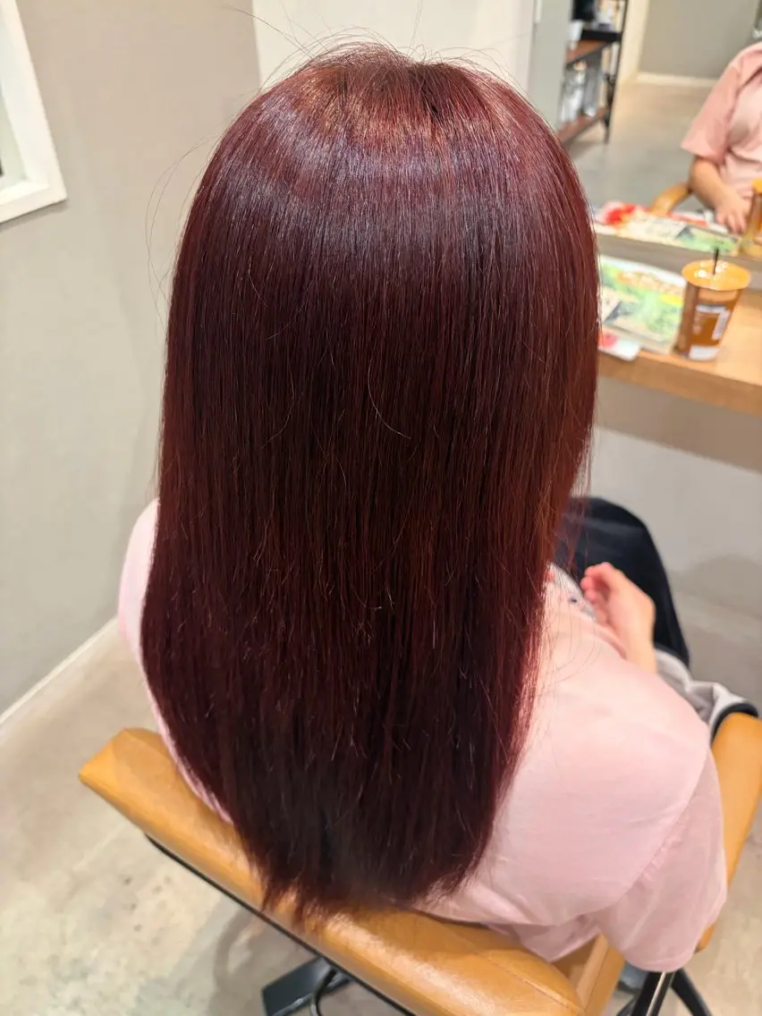 ロング カラー レッドカラー ヘアカラー Kanna （カンナ）のヘアスタイル