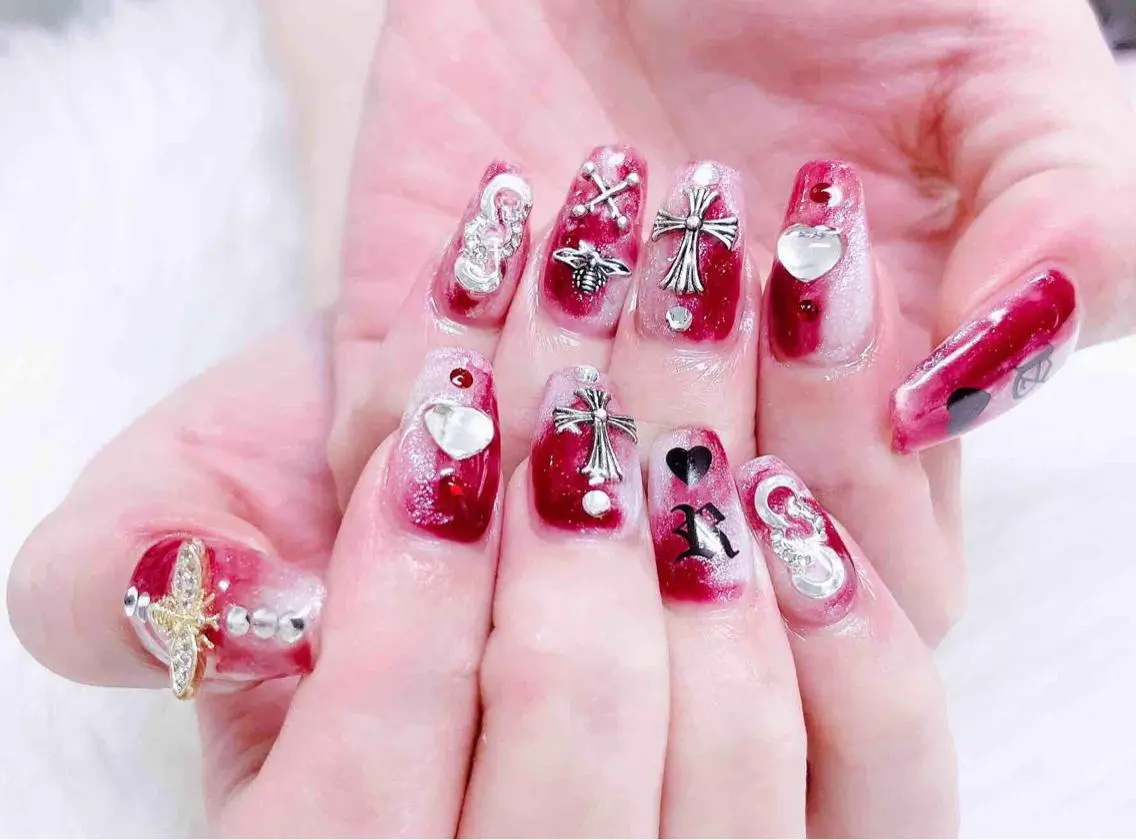 ネイル ハンドネイル MoonNail ユリ🌸のネイルデザイン