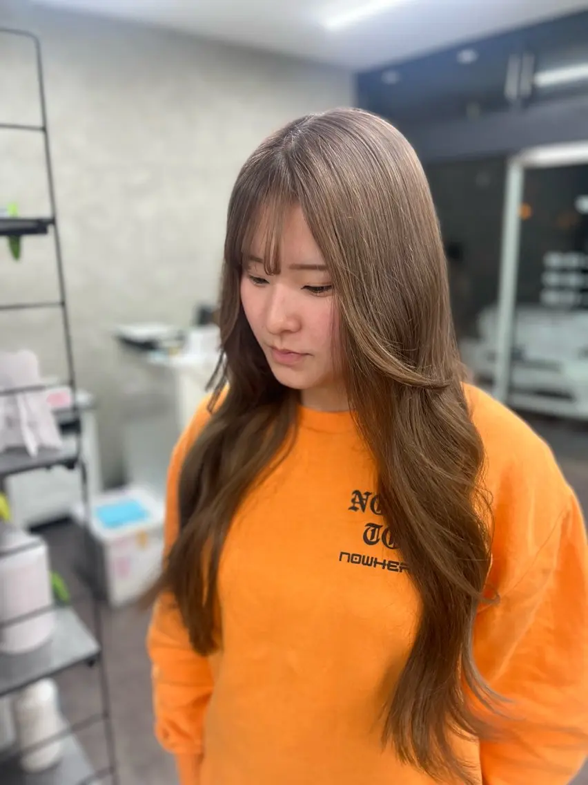 ロング カラー ヘアカラー Blast akihaのヘアスタイル
