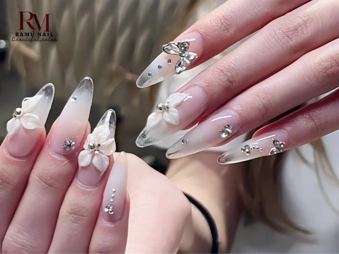 ネイル キラキラネイル マグネットネイル ミラーネイル ピンク 夏ネイル ハンドネイル RAMU Nail 恵比寿店のネイルデザイン