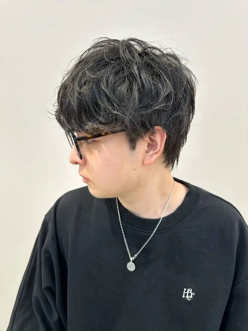 ショート パーマ メンズ 鮫島 連のヘアスタイル