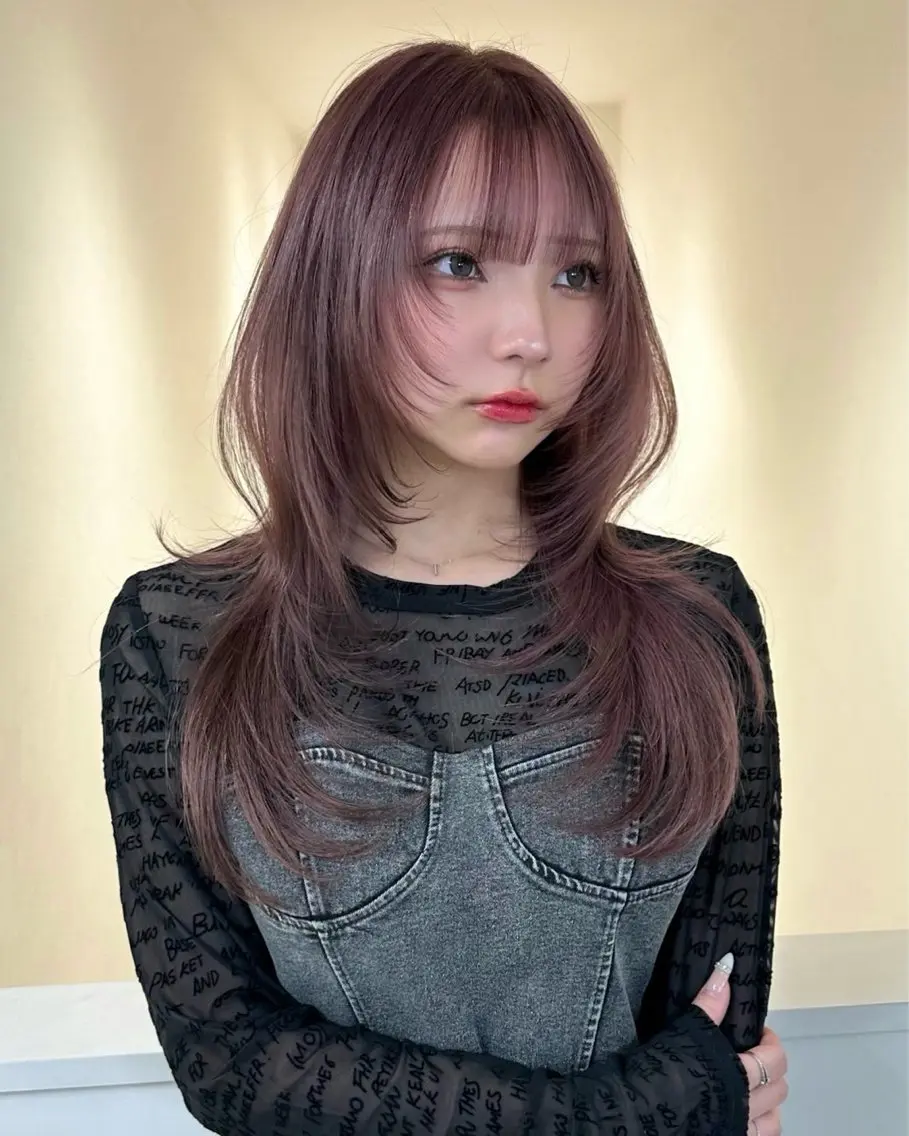 セミロング りん 渋谷のヘアスタイル