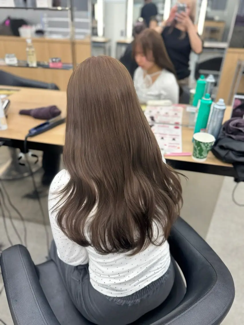 カラー 透明感カラー🫧 EMAのヘアスタイル