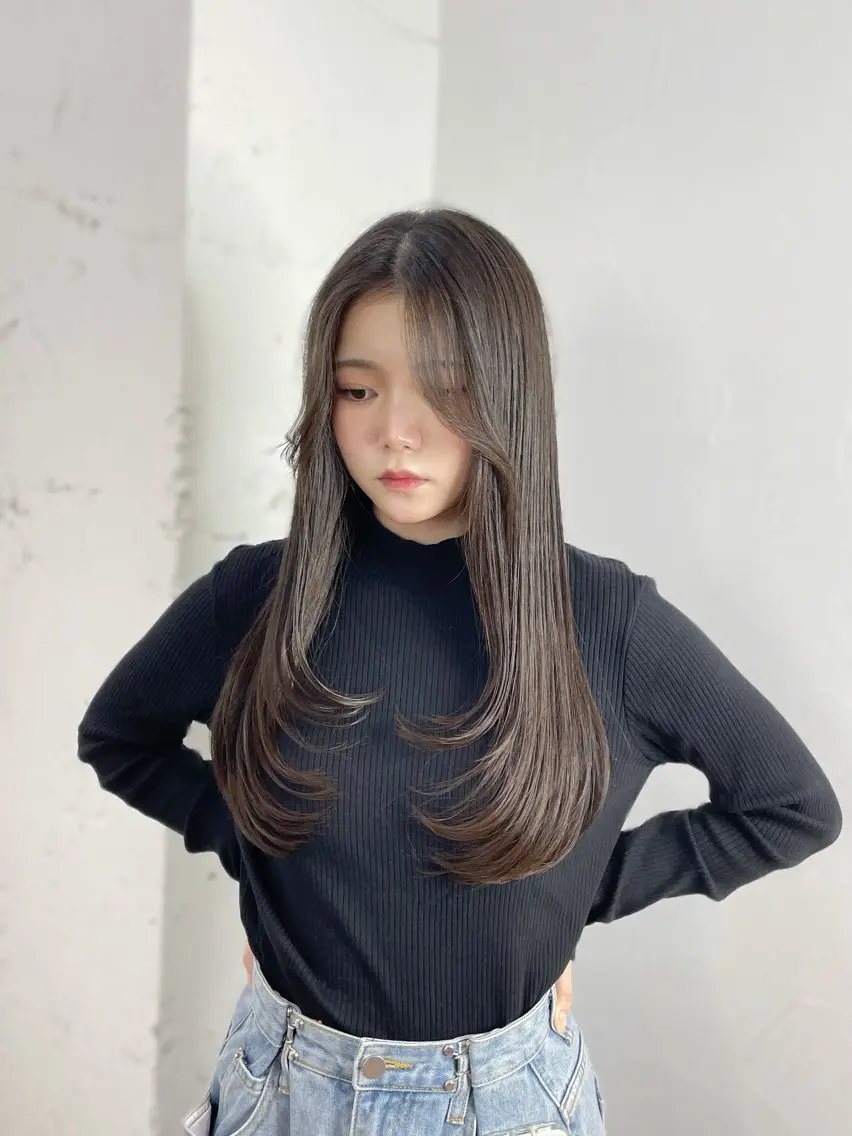 ロング カット ヘアカラー MINAMO 韓国レイヤーのヘアスタイル