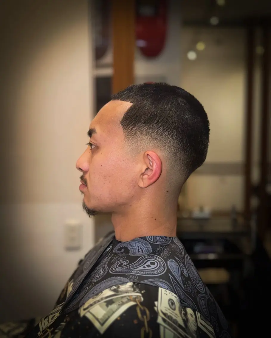 メンズ フェードカット 刈り上げ カット 生盛 一郎のヘアスタイル