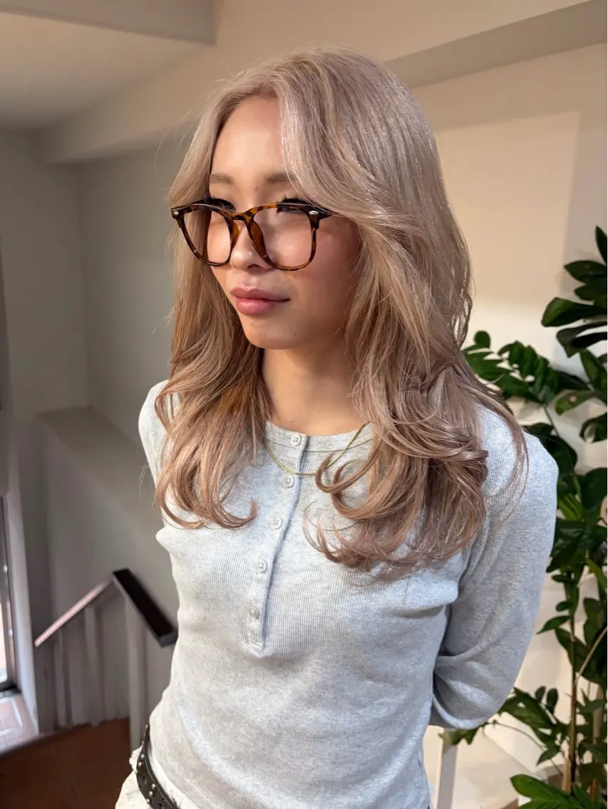 ミディアム ヘアカラー 艶々ブリーチ職人🎀 あげは💖のヘアスタイル