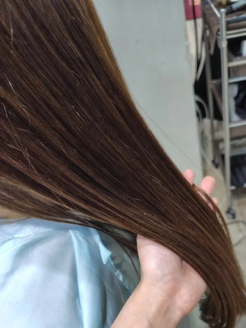 セミロング ヘアカラー 大加 季歩のヘアスタイル