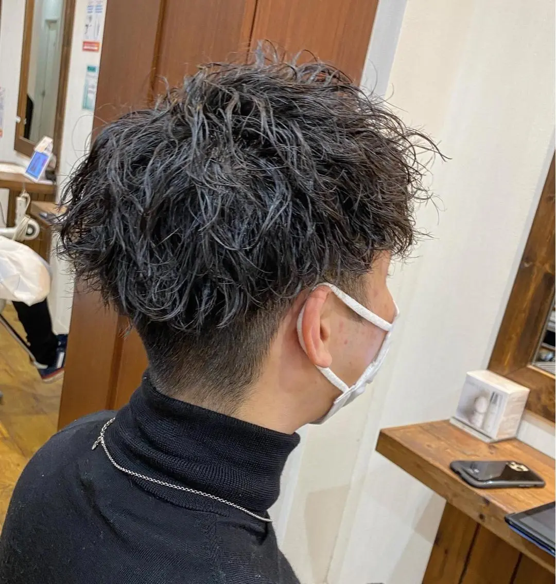 ショート パーマ メンズ 原田 涼矢のヘアスタイル