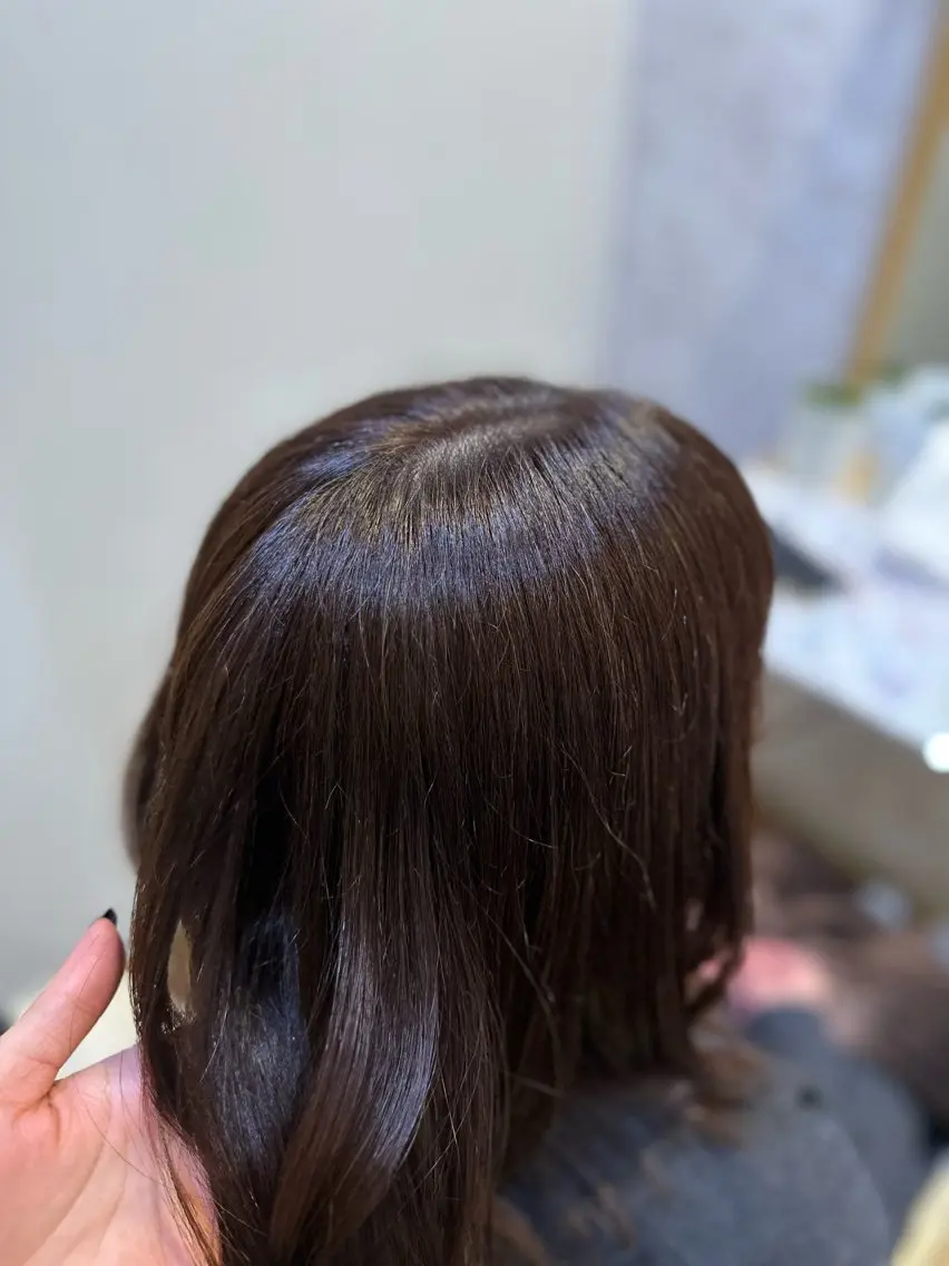 セミロング カラー 梅田 夢七のヘアスタイル