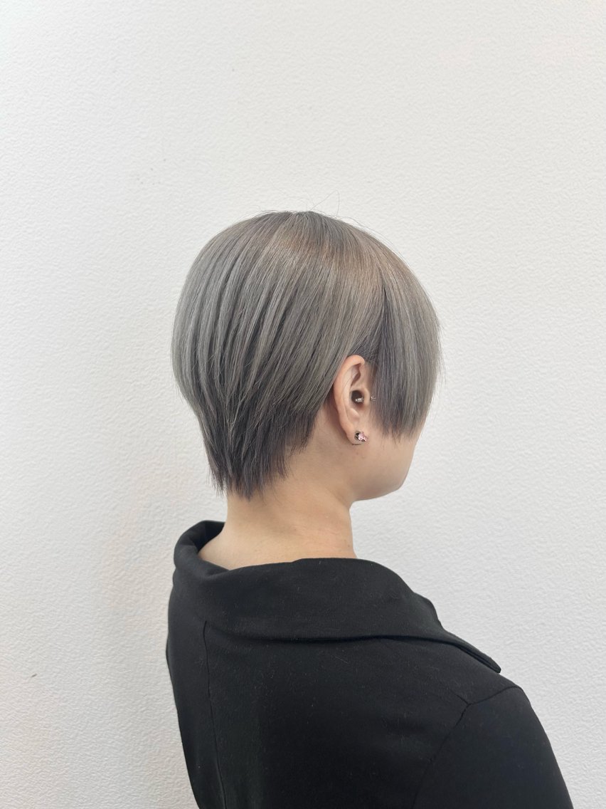 ショート カラー ブリーチ ケアブリーチ グレージュ カット ヘアカラー トリートメント Maya🦋 ハイトーン特化のヘアスタイル
