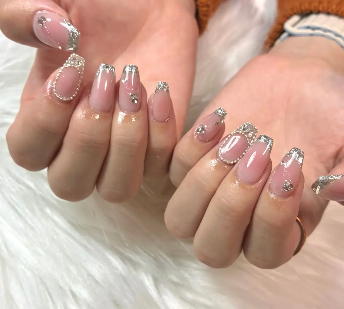 ネイル ハンドネイル 伊藤 菜緒のネイルデザイン