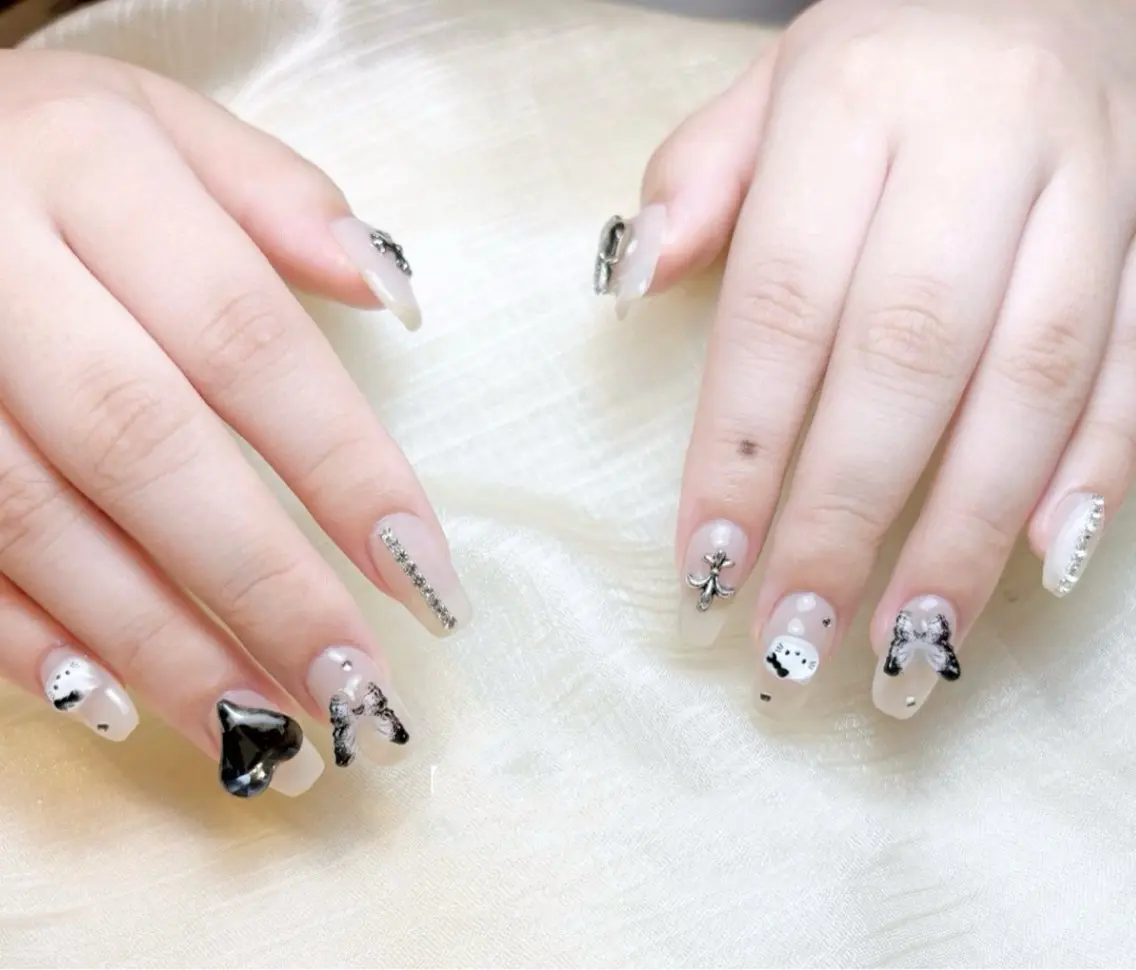 ネイル ハンドネイル H3 Nail Tsuki🦋💙のネイルデザイン