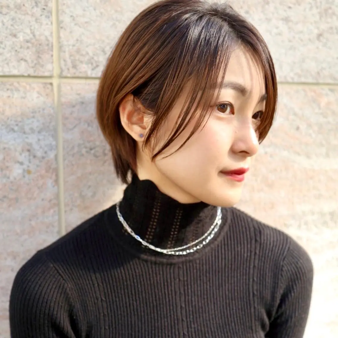 ショート カラー ヘアアレンジ カット ヘアカラー トリートメント トレンドヘア🩶 艶髪🩶yoshiのヘアスタイル