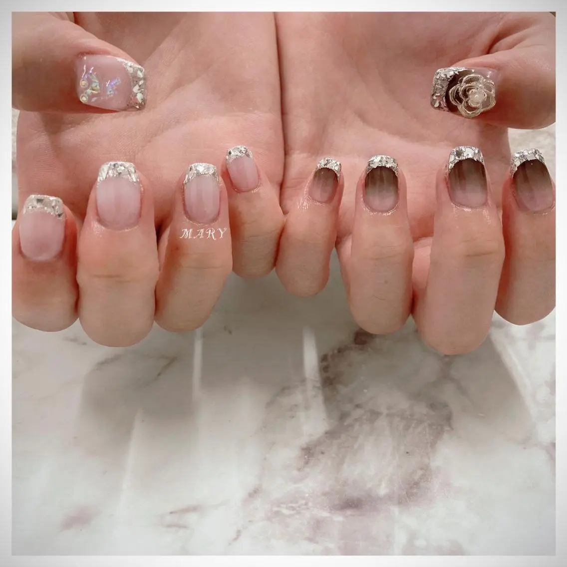 ネイル フレンチネイル ガラスフレンチ ニュアンスネイル ハンドネイル Mary nail .narumiのネイルデザイン