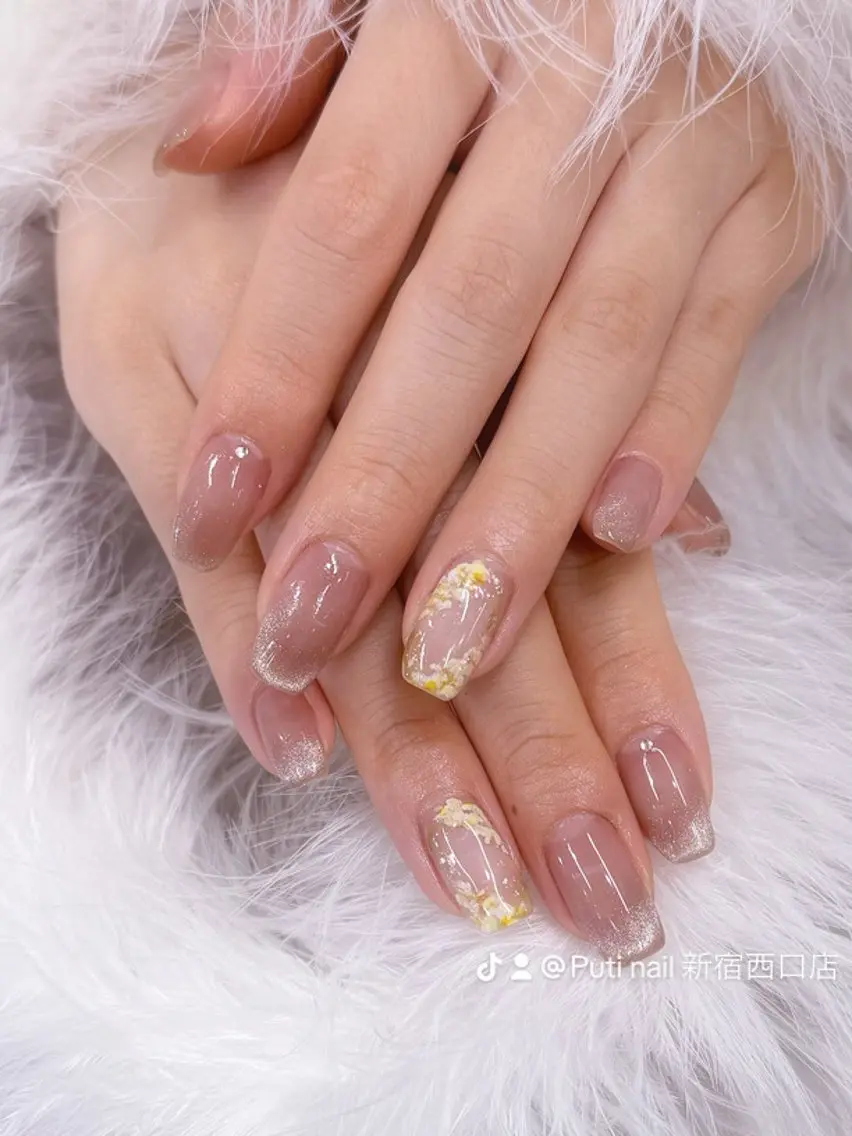 ネイル アートネイル フラッシュネイル フラワーネイル ジェルネイル ガーリー ハンドネイル Puti nailのネイルデザイン