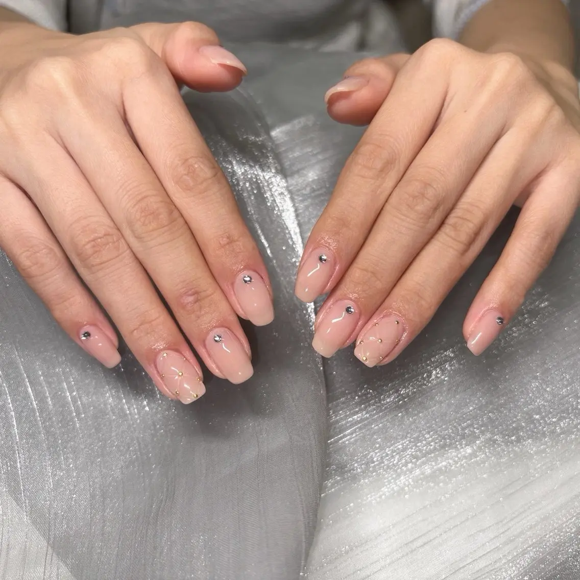 ミディアム Rr Nailのネイルデザイン