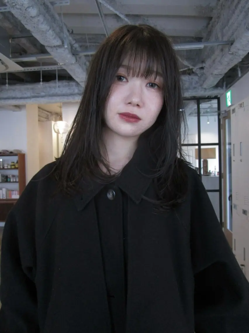 セミロング カラー レイヤーカット カット ヘアカラー トリートメント yu maのヘアスタイル