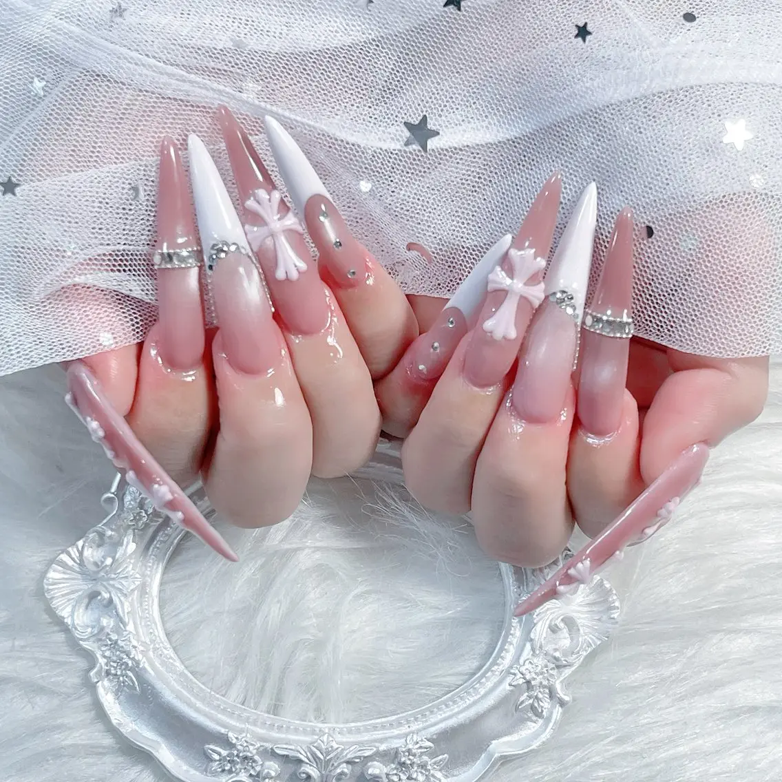 ネイル Hin Hana Nailのネイルデザイン