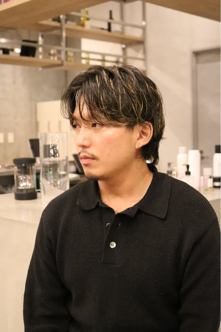 カラー 岩瀬 一成のヘアスタイル