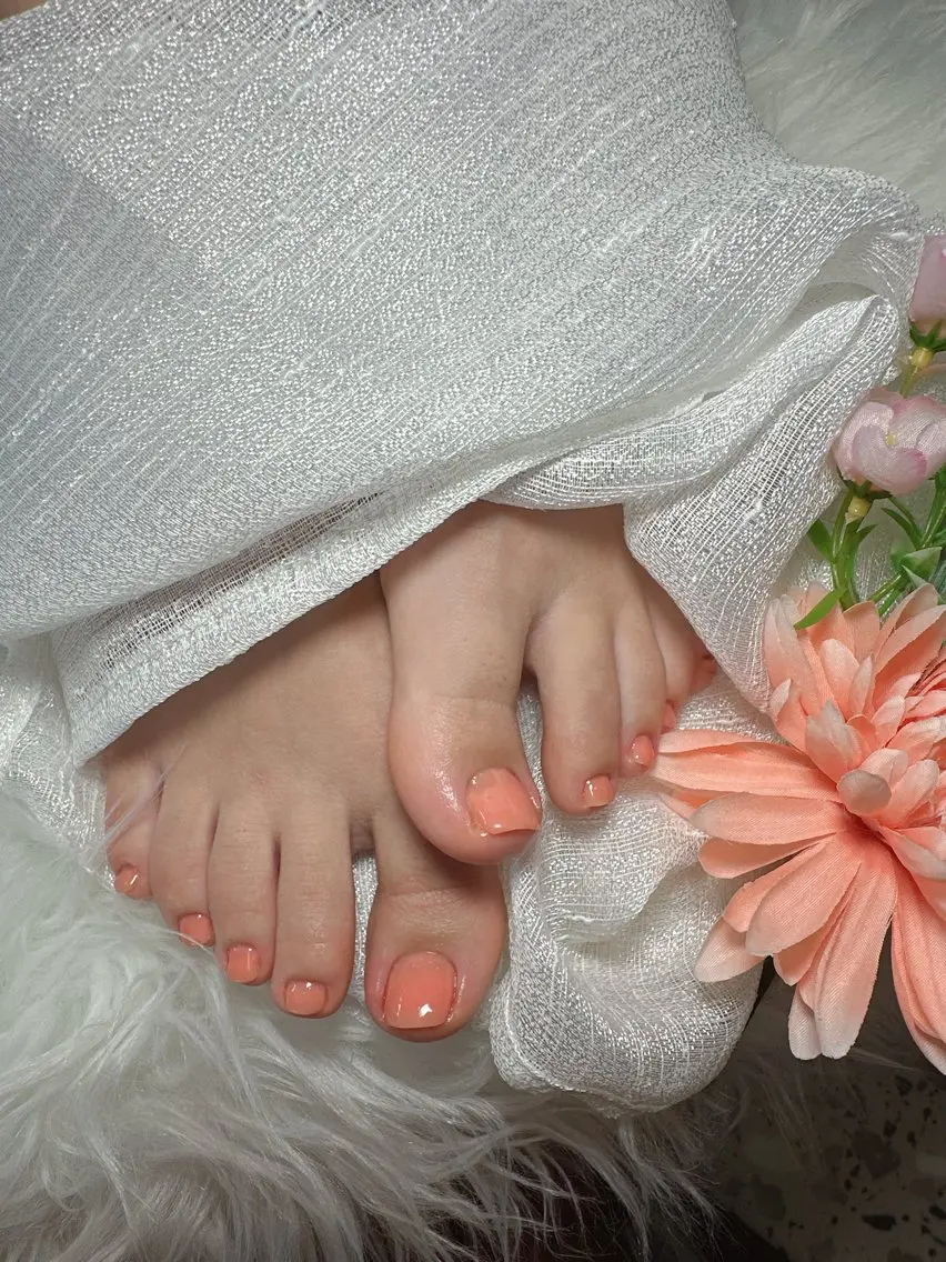 ネイル フットネイル HANA NAILのネイルデザイン