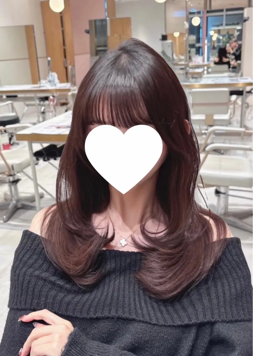 ロング 柴田礼空/顔まわり カット/レイヤーのヘアスタイル