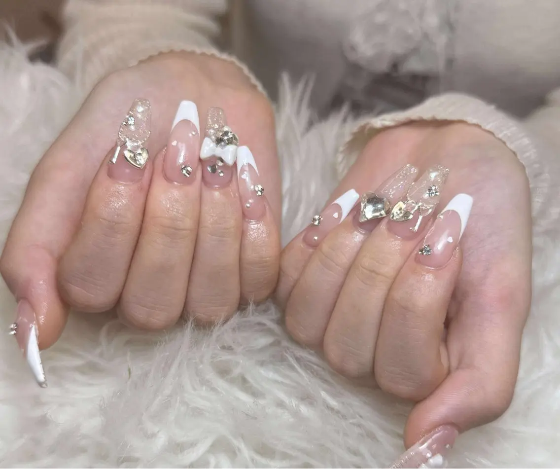 ネイル ハンドネイル ハンドケア Anh Nail 歌舞伎町のネイルデザイン