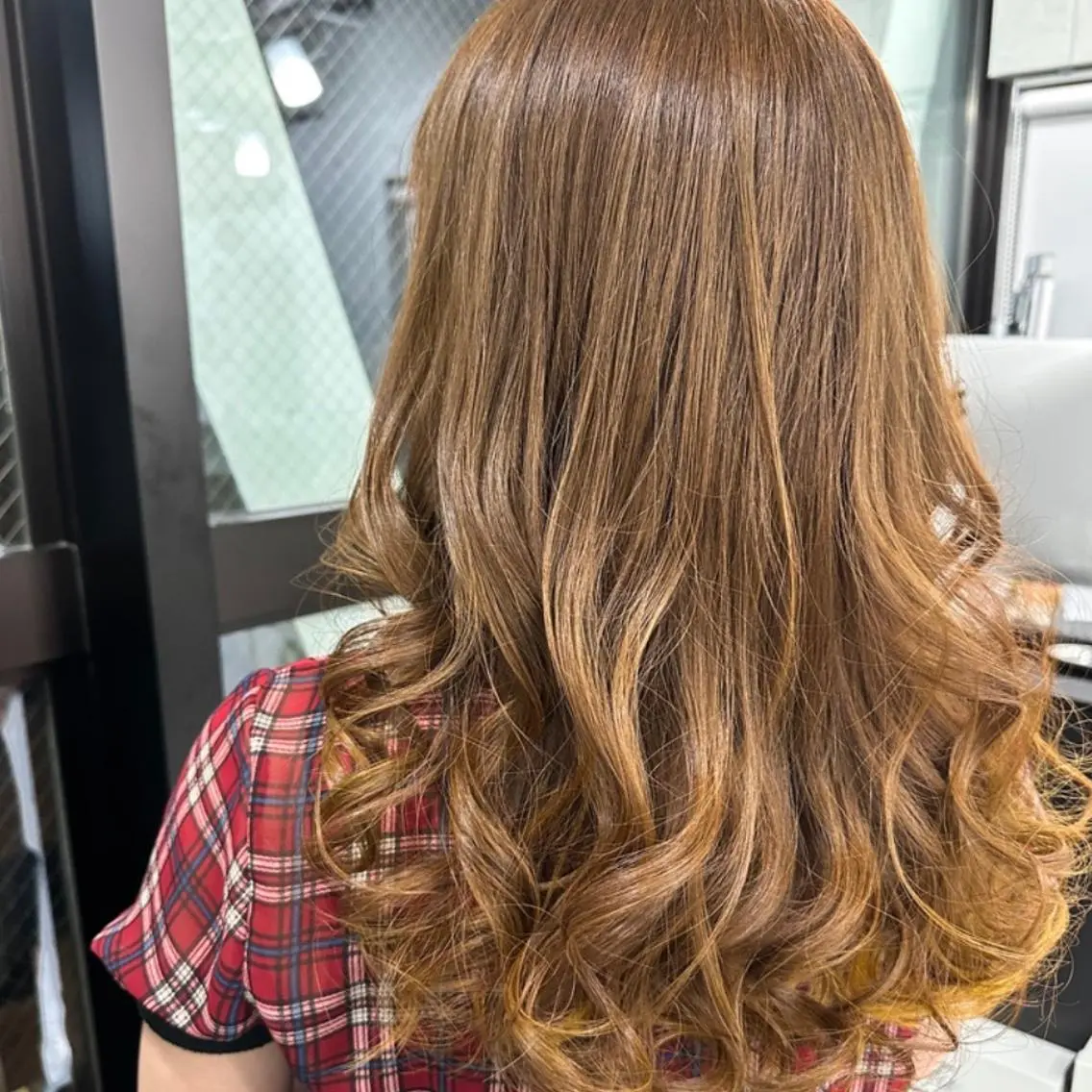 ロング カラー ブラウンカラー キャラメルブラウン ロング ❇️安達 優心❇️ レイヤー/艶髪特化のヘアスタイル