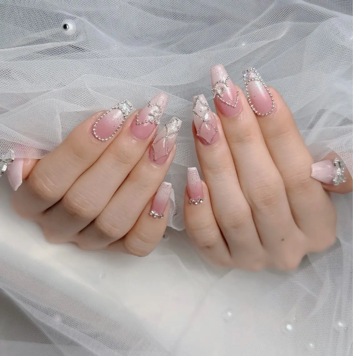 ネイル アートネイル フレンチネイル ジェルネイル 韓国ネイル マグネットネイル ハンドネイル Lenie Nail Okuboのネイルデザイン