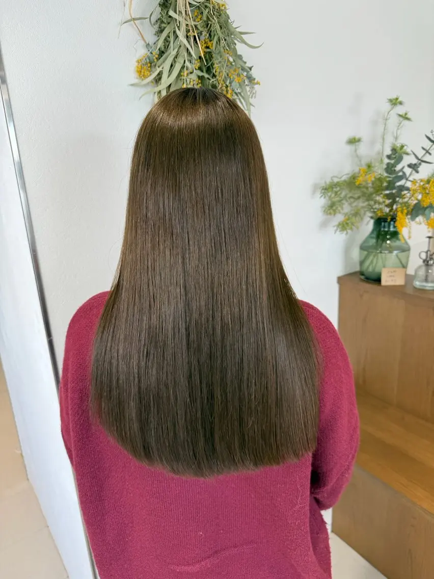 ロング 透け感/ベージュ カラー/tuburaのヘアスタイル