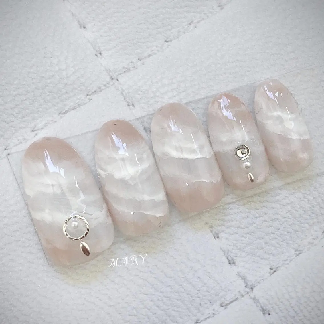 ネイル アートネイル ニュアンスネイル ハンドネイル Mary nail .narumiのネイルデザイン