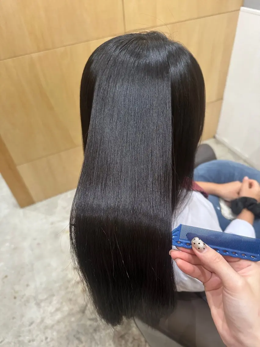 ミディアム 髪質改善 トリートメント ヘアカラー トリートメント miloc MOMOKAのヘアスタイル