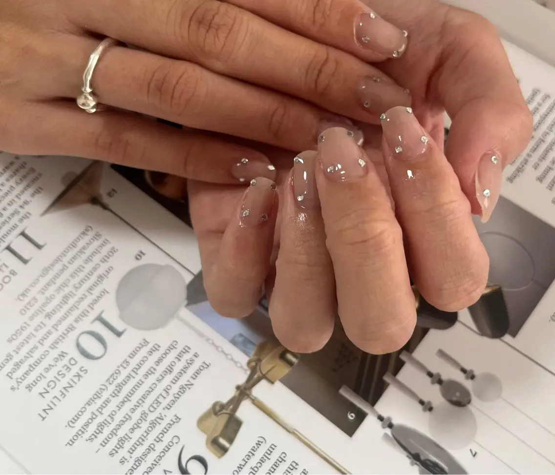 ネイル シンプルネイル ストーンネイル lily nailのネイルデザイン