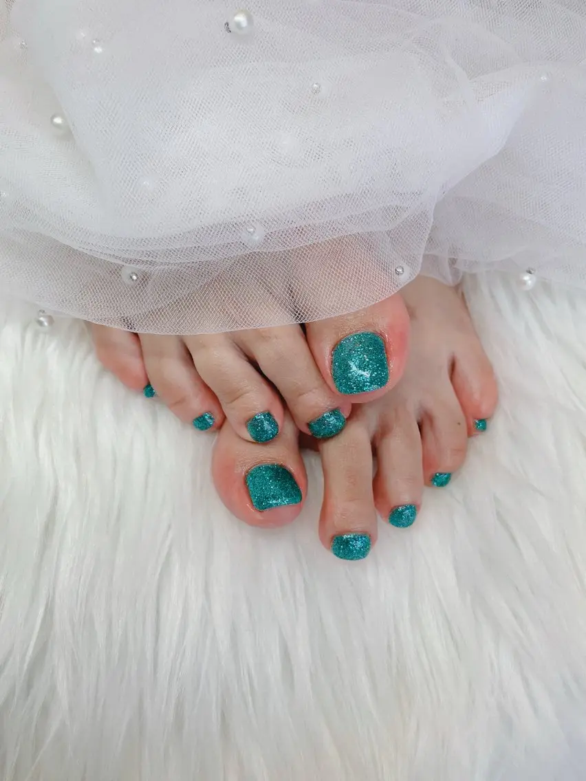 ネイル フットネイル Salon　DéFi 🦋マツパ・眉毛のマツエク・マツパデザイン