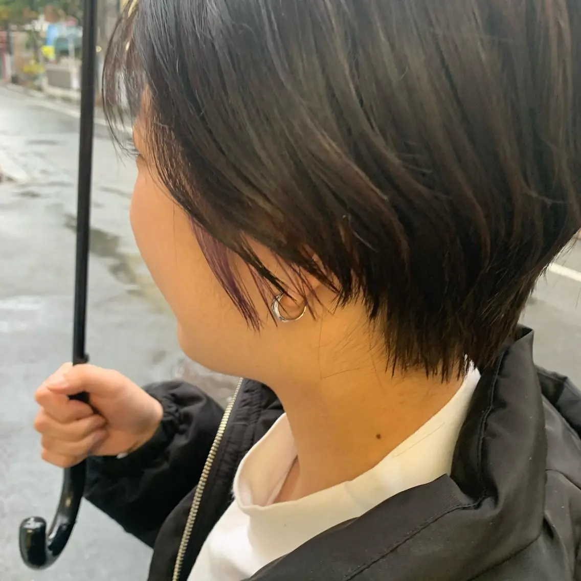 ショート カラー ヘアアレンジ サナ🌱 切りっぱなしボブのヘアスタイル