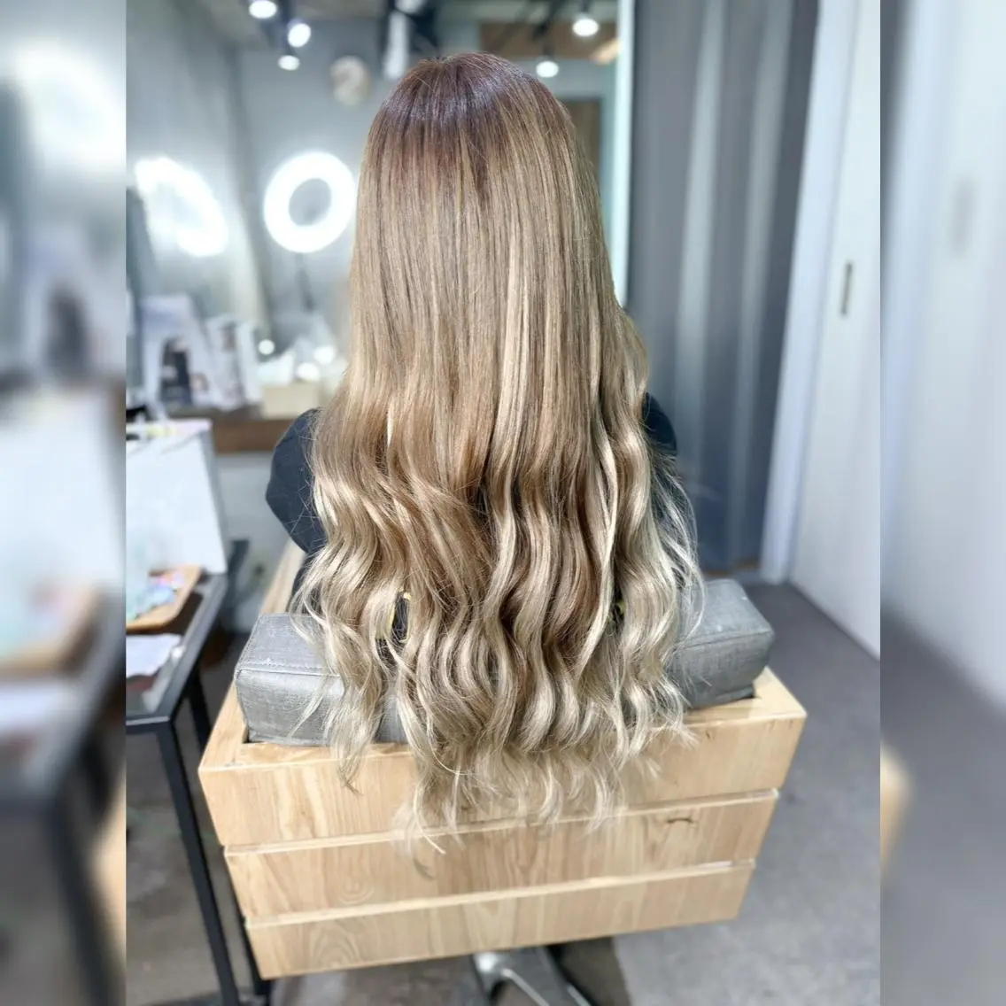 ロング カラー パーマ ヘアアレンジ キッズ メンズ シールエクステ メンズバレイヤージュ メンズブリーチ メンズハイライト メンズハイトーン 関西最安値🍓羽エ ク💛シールNO1◎のヘアスタイル