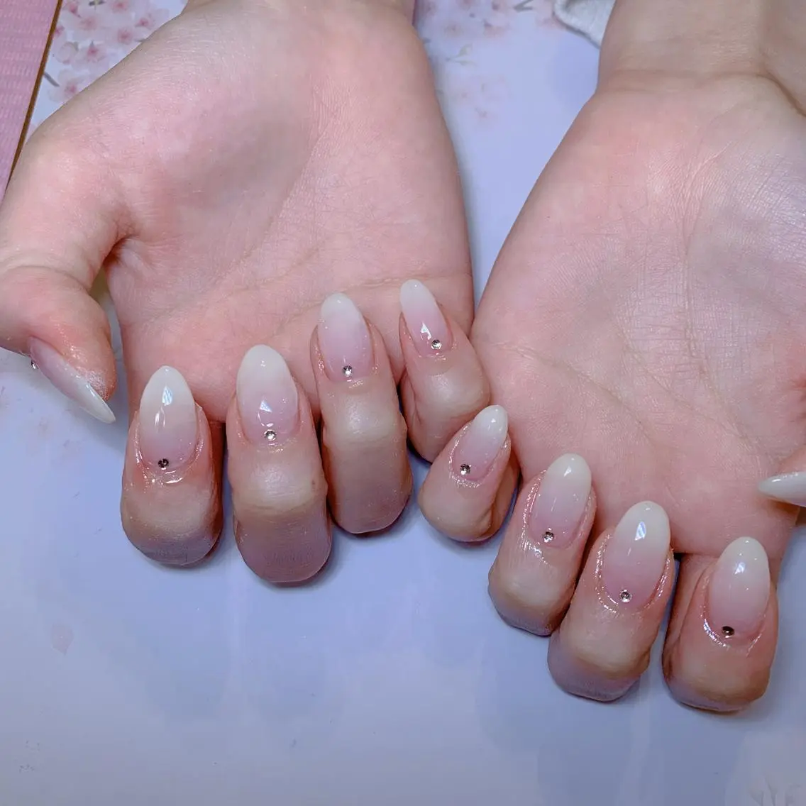 ネイル miu miuのネイルデザイン