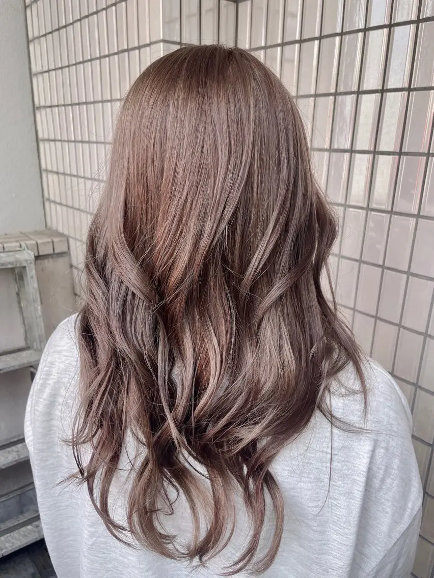 ロング ヘアカラー 原 千景のヘアスタイル