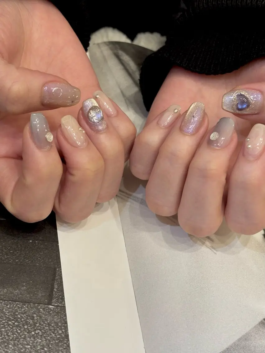 キッズ ネイル フットネイル ジェルネイル マグネットネイル ニュアンスネイル ワンカラーネイル illum hicariのネイルデザイン