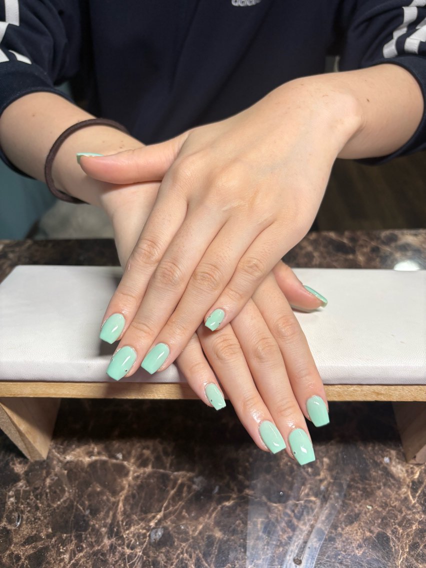ネイル ハンドネイル IROHA Nail 烏丸店 木湖奈のネイルデザイン