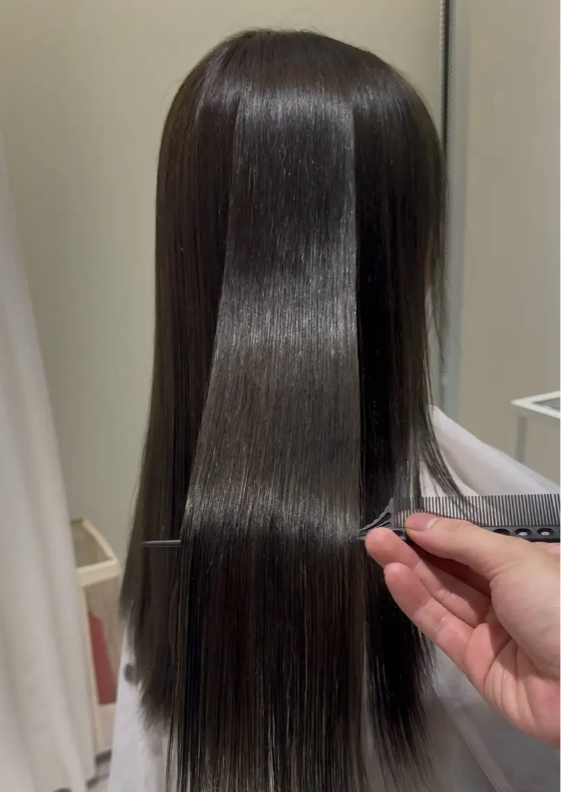 セミロング 縮毛矯正 トリートメント 相馬大希　髪質改善 縮毛矯正のヘアスタイル