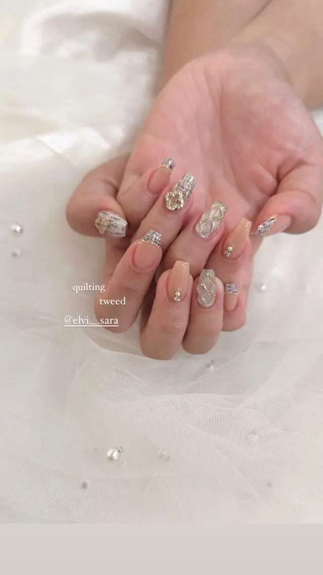 ネイル ハンドネイル sara : salon ELVIのネイルデザイン