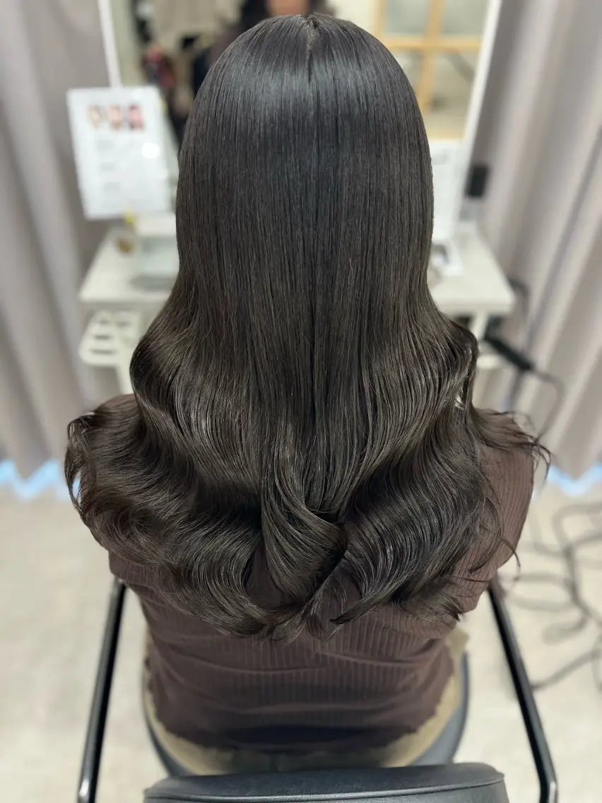 ロング カラー 透明感カラー グレージュ オリーブグレージュ オリーブグレー 🫧ぷる艶カラー🫧 Yuubi🦩のヘアスタイル