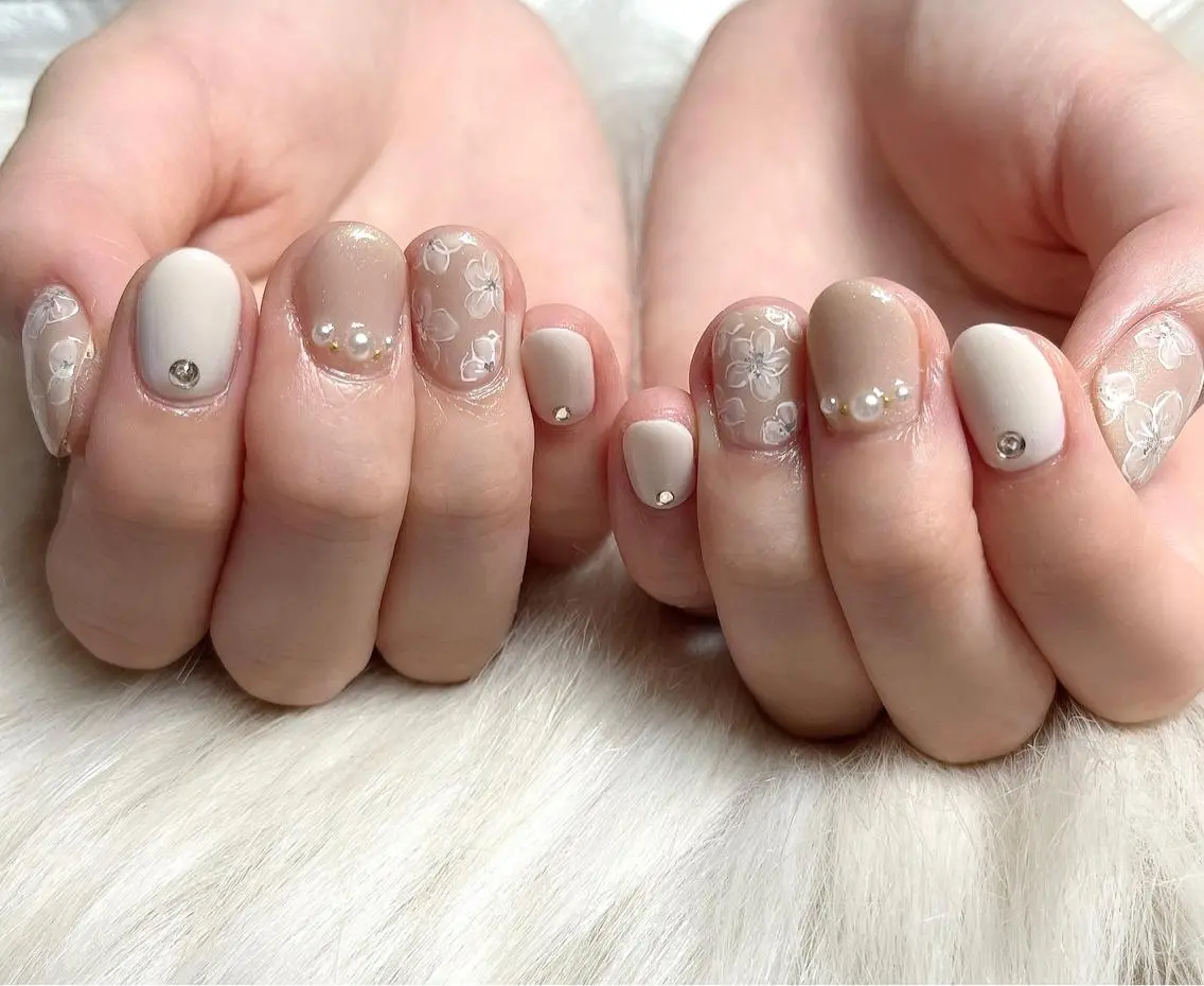 ネイル フラワーネイル ブライダルネイル Nail Salon Momoのネイルデザイン