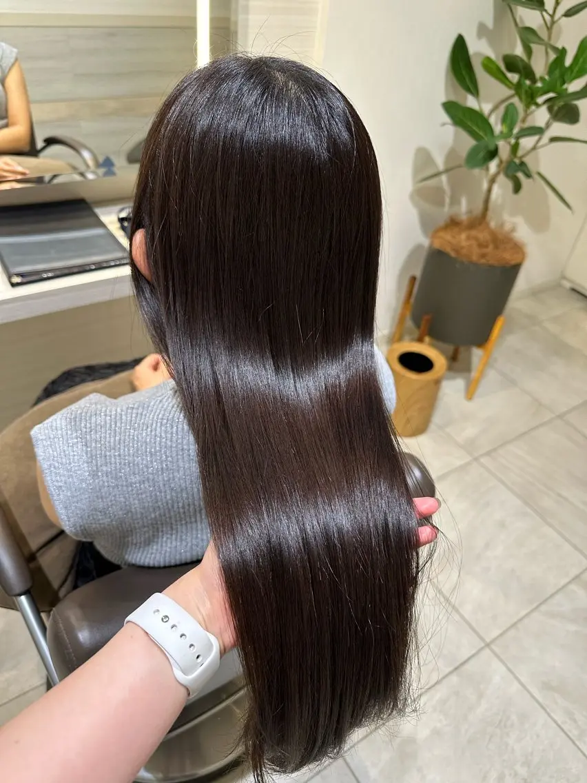 ロング カラー ヘアアレンジ タイトボブ個性派カラ ーAKANEのヘアスタイル