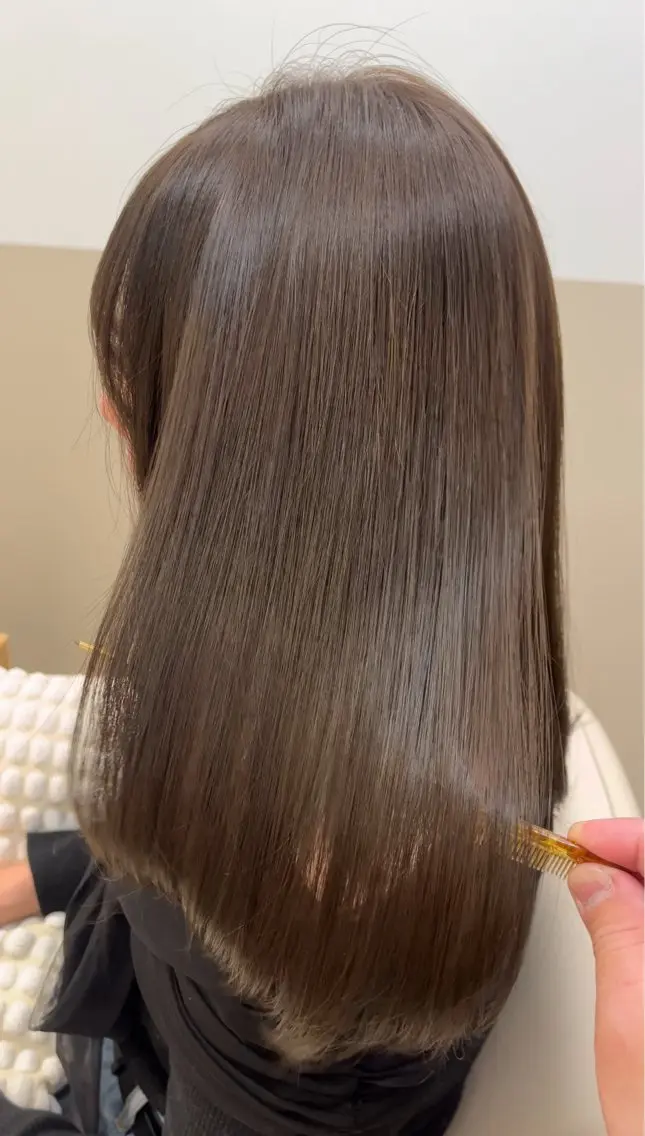 セミロング カラー 髪質改善 縮毛矯正 ulu+sia/ 神戸本格派髪質改善のヘアスタイル