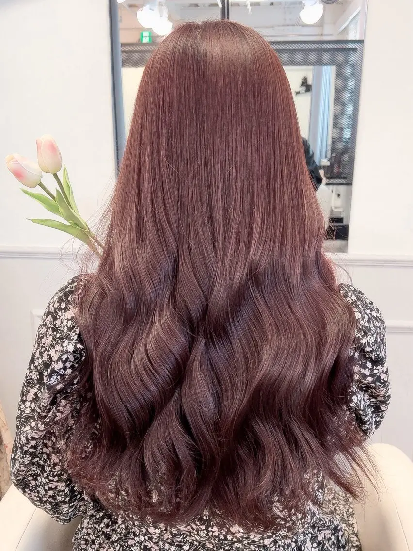 ロング SHIN/レイヤー カット×クロスパーマのヘアスタイル