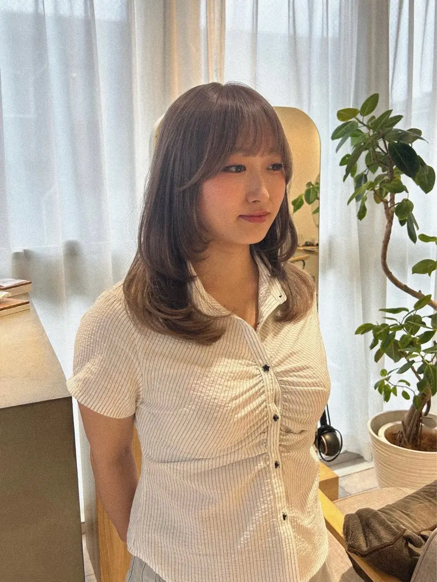 カラー カット ヘアカラー トリートメント 依咲 isakiのヘアスタイル
